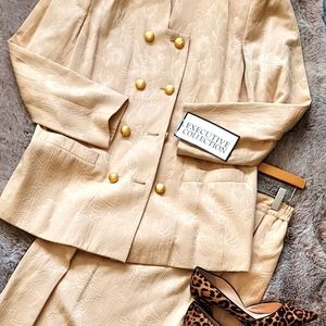 Executive Collection size 14 2 piece skirt suit